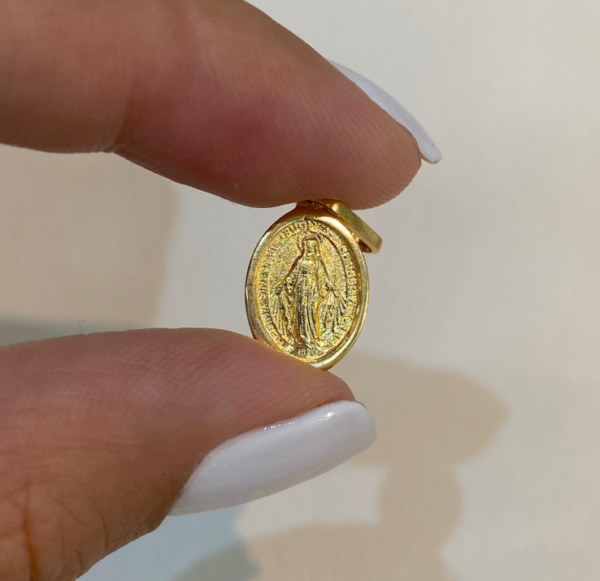 Dije oro 18k virgen milagrosa