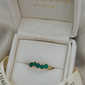 Anillo  oro 18k diseño crazy band con esmeralda