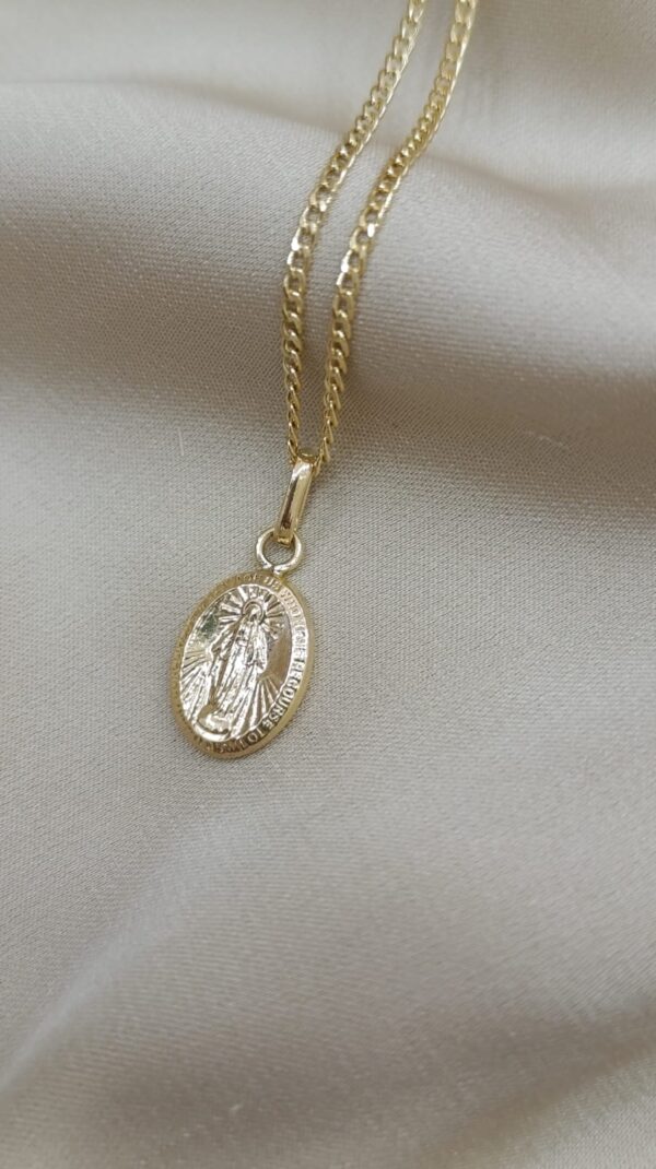Dije en oro 18k virgen Milagrosa