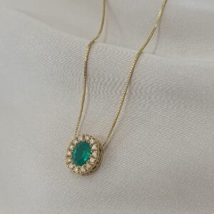 Gargantilla veneciana dije ovalado con esmeralda central y diamantes