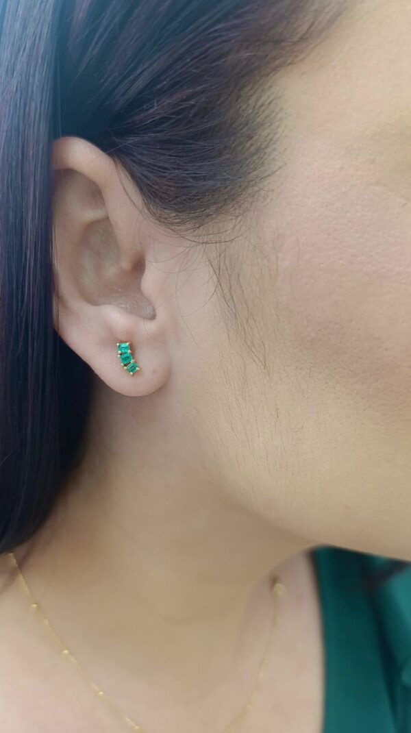 Topos en oro 18k con esmeraldas - Image 2