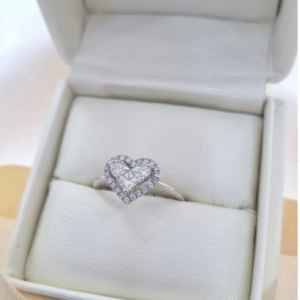 Anillo en oro blanco 18k con diamantes