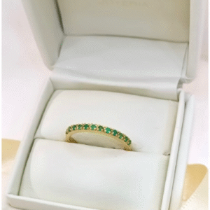 Anillo en oro 18k con esmeraldas